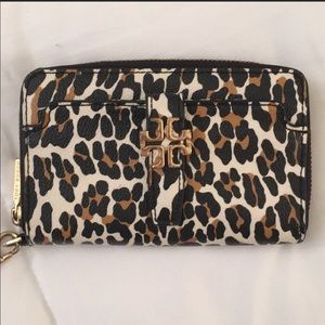 Tory Burch Leopard Print Wristet